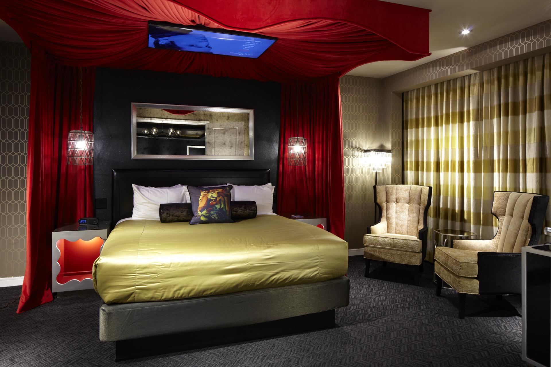Elvis Presley Fans Can Now Sleep at Graceland's Guest House